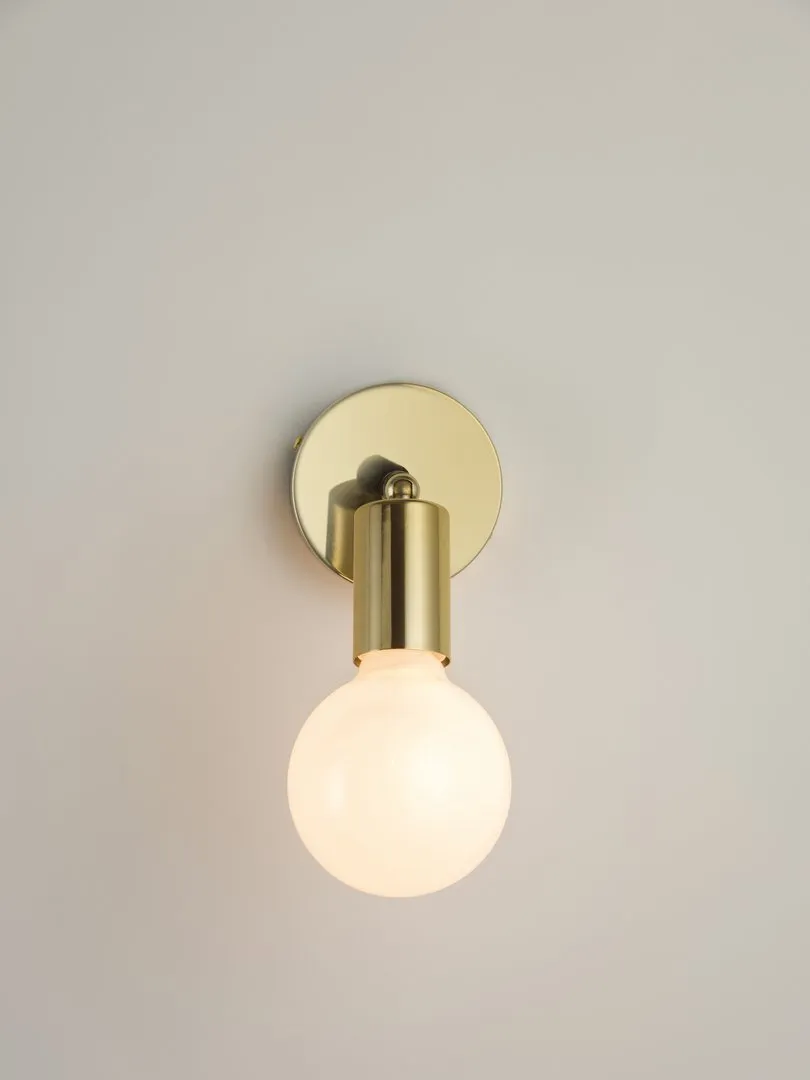 Lever - 1 light brass wall light