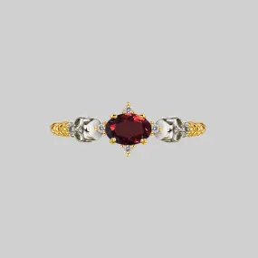 POISON. Garnet & Skulls Ring - Gold